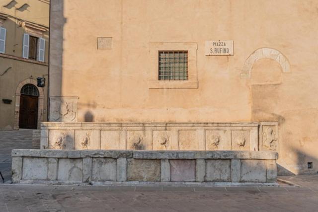 Domus Fonte Dei Leoni Bed & Breakfast Assisi Ngoại thất bức ảnh